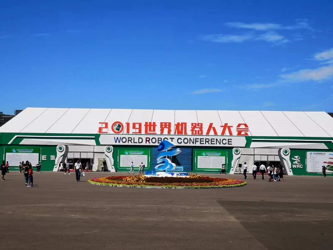 5df726c2c4393.jpg 640.webp (1).jpg