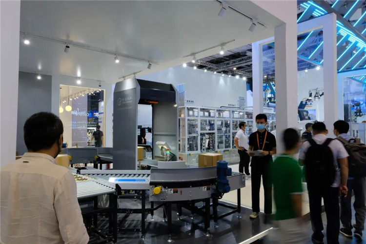 公司技术物流分拣线.jpg 公司技术物流分拣线.jpg